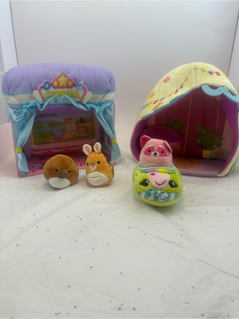 Squishville bundle! 2 Sets & 3 characters PLUS car! (6 items total!)